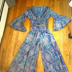 2pc Set Cropped, Printed, Size Small